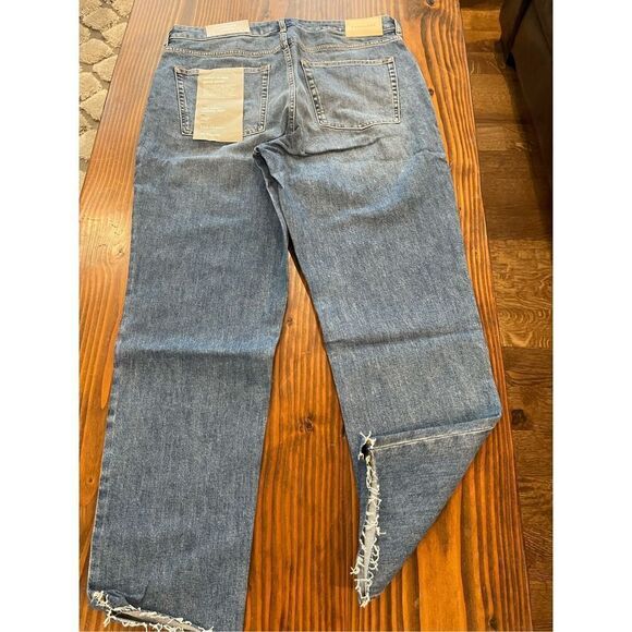 Everlane The Curvy Cheeky Jean - Picture 7 of 14